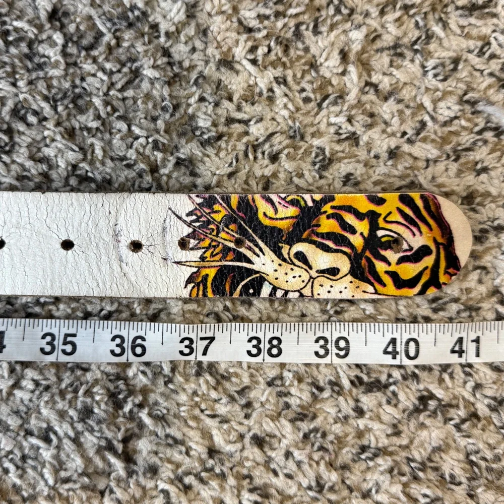 Vintage Ed Hardy White‎ Leather Belt With Star Buckle Size 34